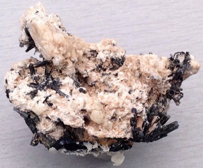  Hydroxyl-herderite 2,5x2x1,5cm € 17,50