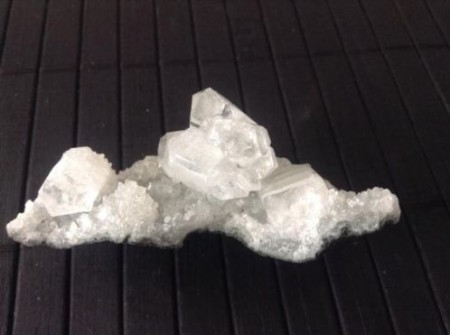  Mooi stukje apofylite - dubbeleinder -7 cm € 10,00