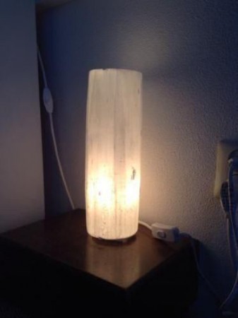  Seleniet lamp - prachtige seleniet - 29 cm € 79,00
