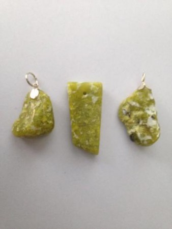 3 hangers Lizardiet- prijs per stuk- 2,5-4 cm € 8,90 - € 17,50